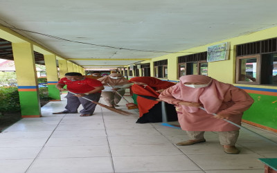 Tingkatkan Cinta Madrasah, MTs Annur Gelar Gotong Royong